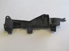 Ön Çamurluk Bağlantı Suportu Sağ Renault Kangoo 4 14-21 Arası