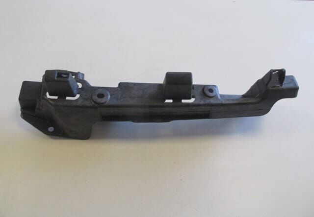 Ön Çamurluk Bağlantı Suportu Sol Renault Kangoo 4 14-21 Arası