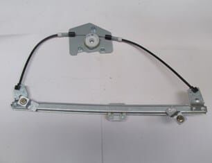 Ön Cam Krikosu Sağ Elektrikli-Motorsuzpeugeot 406 95-04 Arası