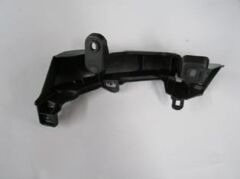 Stop Lambası Alt Bağlantı Braketi Sol (Plastik) Peugeot 301 13-16 Arası