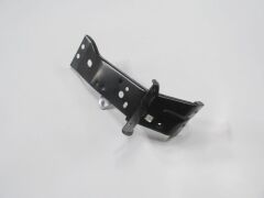 Ön Tampon Çamurluk Bağlantı Braketi Sol Mazda 3 Sd-Hb 14-16 Arası