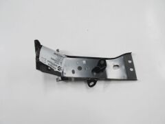 Ön Tampon Çamurluk Bağlantı Braketi Sol Mazda 3 Sd-Hb 16-20 Arası