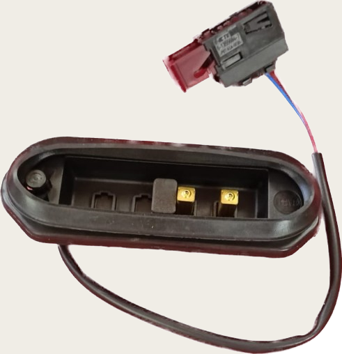 Sürgülü Kapı Işık (İkaz) Otomatiği Ducato 2006 Sonrası (Kapıdaki)