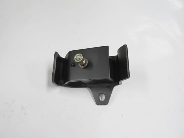 Ön Motor Takozu (Mıtoyo) Nissan Skystar Pick Up D22 97 - 02 Arası
