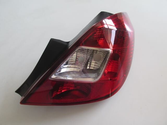 Stop Lambası Sağ Opel Corsa D 07-14 Arası