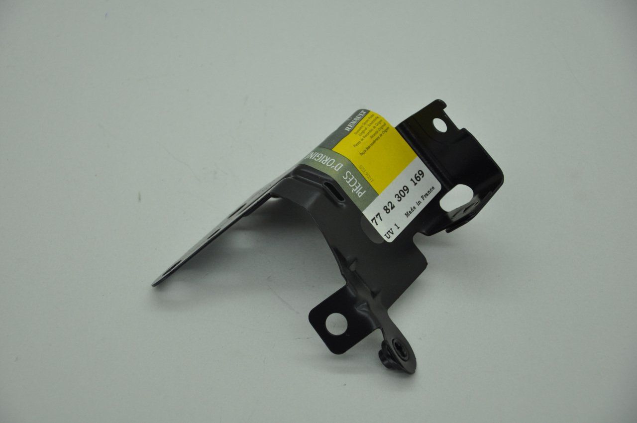 Çamurluk Uç Parçası Ön Sol Clio III