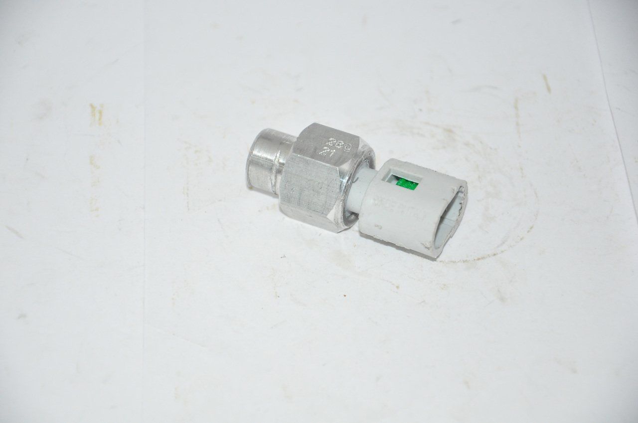 Hidrolik Direksiyon Basınç Müşürü Clio-Kango-Megane