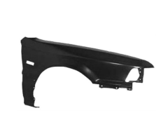 Mitsubishi Galant Ön Çamurluk Delikli Sağ 88-93