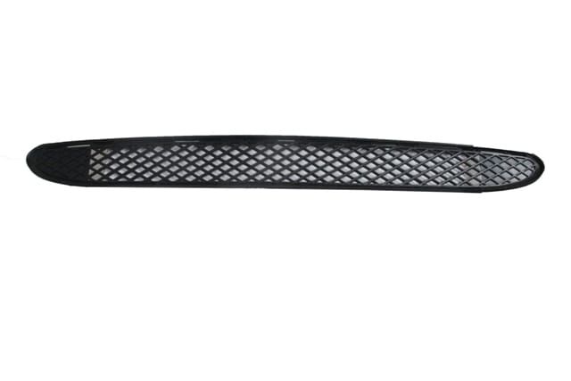 Ön Tampon Panjuru Orta Siyahmercedes C Class W203 00-05 Arası