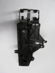 Far Alt Bağlantı Braketi Sol (Plastik Braketi İle Birlikte) Bmw 5 Serı F10 10-16 Arası