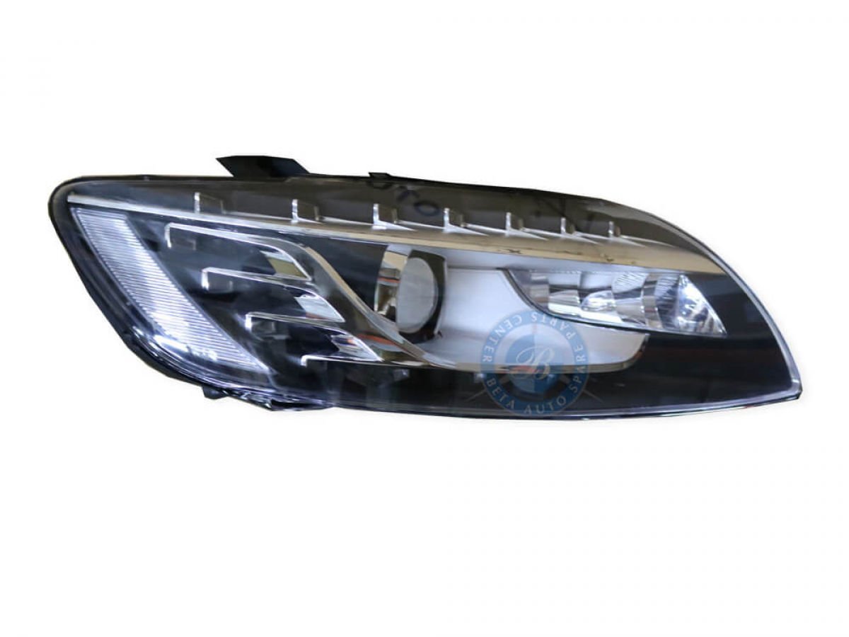 Far Sağ Audi Q7 Xenon-Ledlı