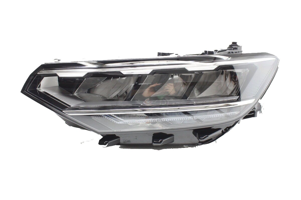 Far Sol Passat 2019 Sonrası (Motorlu-Led)