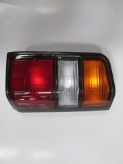 Stop Lambası Sağ Sarı - Beyaz - Kırmızı Mitsubishi L300 Minibüs 88 - 09 Arası