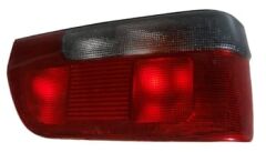 Sağ Stop Lambası (Siyah-Kırmızı) (Pleksan) Renault R9 Broadway 1997-2000 Arası