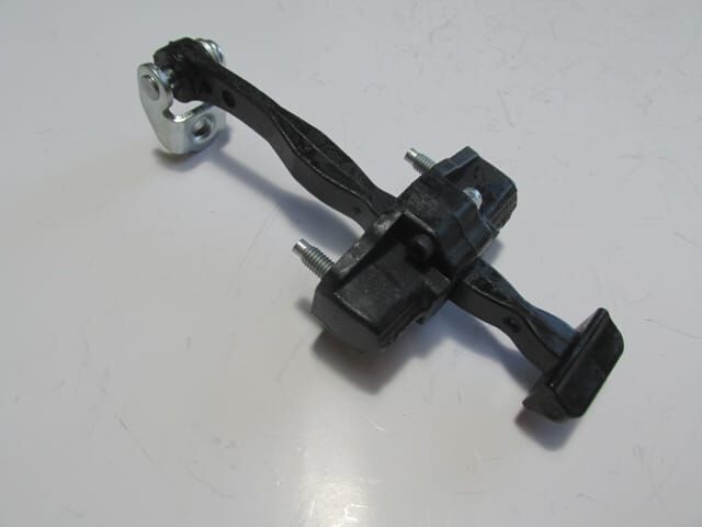 Ön Kapı Gergisi Sağ -Sol Aynı (Adet) Ford Focus Sd-Hb 15-18 Arası