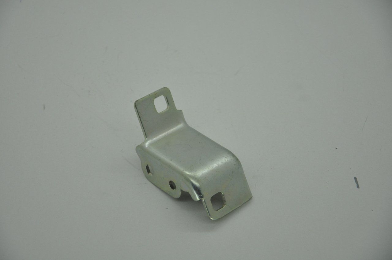 Sürgülü Kapı Sağ Orta Ray Bağlantı Ayağı Kango 1997-2007 Arası