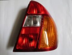 Stop Lambası Sol (Kırmızı - Sarı - Beyaz) Duysuz Renault Clio 2 Sd 98 - 01 Arası