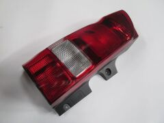 Stop Lambası Sol Kırmızı-Beyaz  Mercedes Vıto W447 15-24 Arası