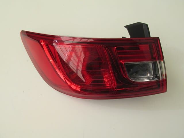 Dış Stop Lambası Sol Kırmızı - Beyaz Renault Clio 4 Hb 16 - 20 Arası