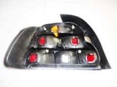 Stop Lambası Sağ Kırmızı-Sarı (Duysuz) (Famella) Bmw 5 Serı E39 96-00 Arası