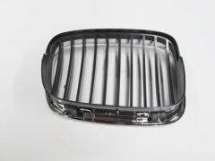 Ön Panjur Sol Nikelajlı-Siyahbmw 5 Serı E39 01-03 Arası