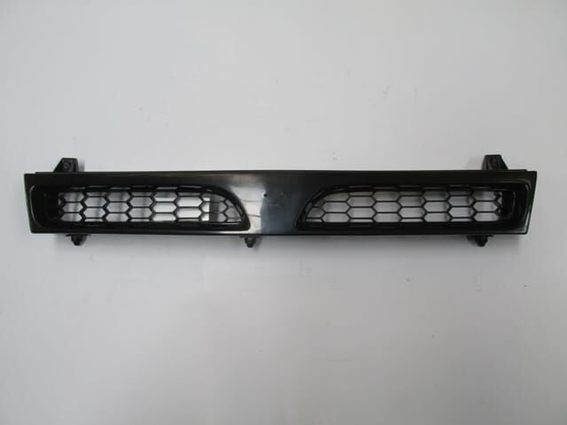 Ön Panjur Siyah Nıssan Sunny N14 94-96 Arası