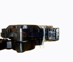 Ön Cam Krikosu Sağ Elektrikli-Motorlu 2Pin (Hushan) Mazda 6 Sd 03-06 Arası