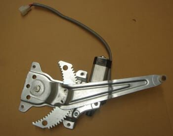 Arka Cam Krikosu Sağ Elektrikli-Motorlusuzukı Swıft 05-11 Arası
