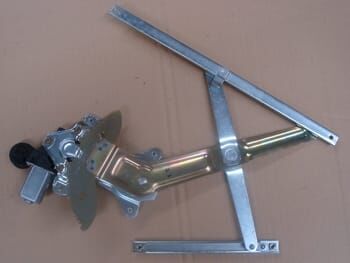 Ön Cam Krikosu Sol Elektrikli-Motorlu (6 Pinli) Suzukı Swıft 05-11 Arası