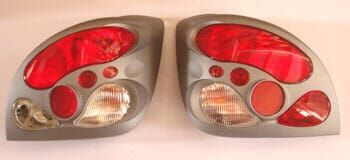 Modifiye Stop Lambası Sağ -Sol Set 2 Parça Gri-Kırmızı-Beyaz Ford Fıesta 00-02 Arası