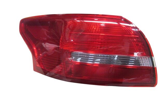 Dış Stop Lambası Sol Kırmızı-Beyaz Ford Focus Sd 15-18 Arası
