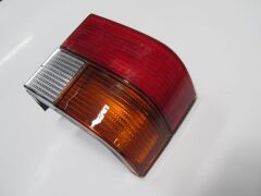 Stop Lambası Sağ Sarı-Beyaz-Kırmızı Volkswagen Transporter T4 02-03 Arası