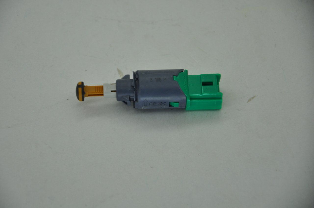 Pedal Müşürü Debriyaj-Fren Fluence-Megane 3-Megane 2-Clio 3-Kango 3 (Yeşil Soket)