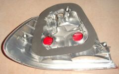 Dış Stop Lambası Sol Beyaz-Kırmızı Duysuz Bmw 3 Serı E46 Coupe 98-03 Arası