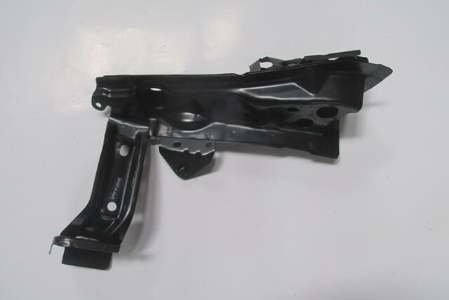 Ön Panel Üst Parça Sol Mazda 3 Sd-Hb 14-16 Arası