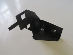 Ön Tampon Çamurluk Bağlantı Braketi Sağ (Sac) Renault Clio 4 Hb 16 - 20 Arası