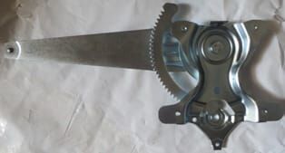 Arka Cam Krikosu Sol Elektrikli-Motorsuz (Hushan) Toyota Rav4 01-04 Arası