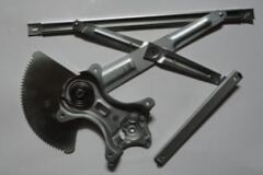 Ön Cam Krikosu Sol Elektrikli-Motorsuz (Hushan) Toyota Rav4 01-04 Arası