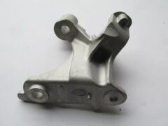 Motor Beşiği Bağlantı Ayağı Sol (Beşik Darbe Emici) (Alüminyum) Renault Megane 4 Sd-Hb 16-20 Arası
