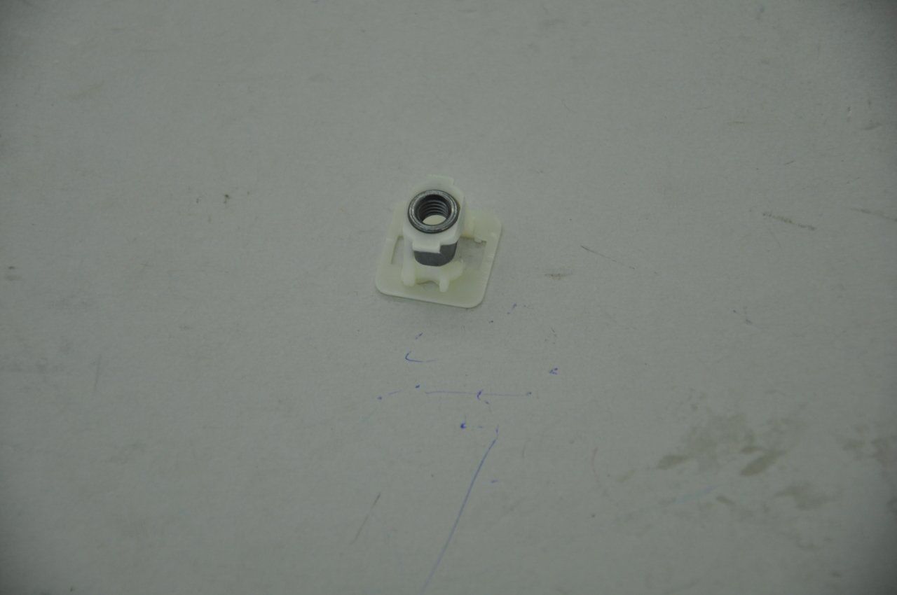 Far Bağlantı Somunu Megane 1995-2002 Arası (Beyaz)