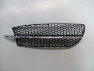 Ön Tampon Panjuru Sol Siyah (Çıtası Nikelajlı) Alfa Romeo 147 01-05 Arası