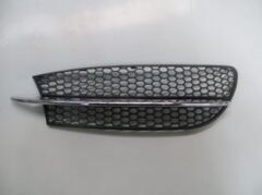 Ön Tampon Panjuru Sol Siyah (Çıtası Nikelajlı) Alfa Romeo 147 01-05 Arası