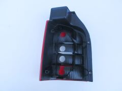 Stop Lambası Sağ Kırmızı-Beyaz  Volkswagen Transporter T5 04-09 Arası
