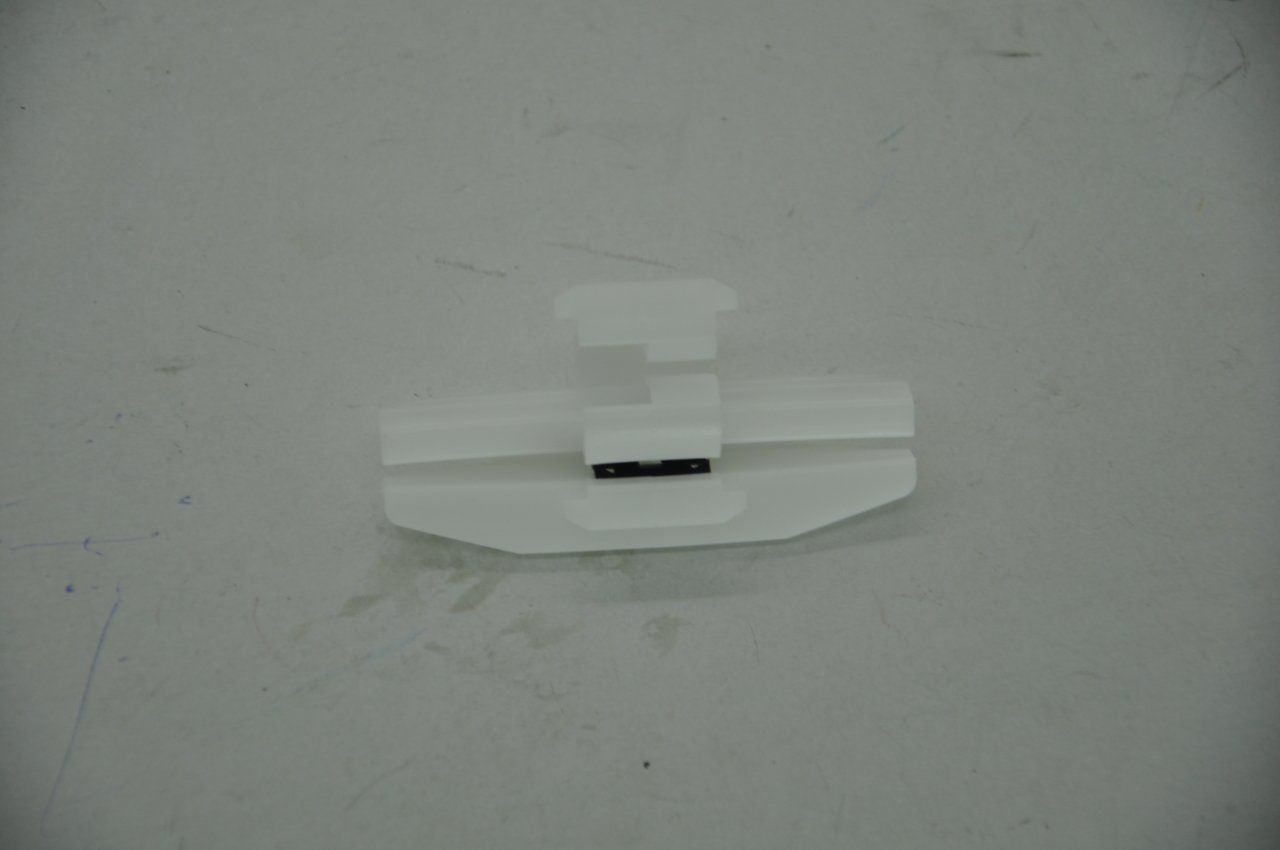 İç Bakalit Klipsi Megane 1995-2002 Arası