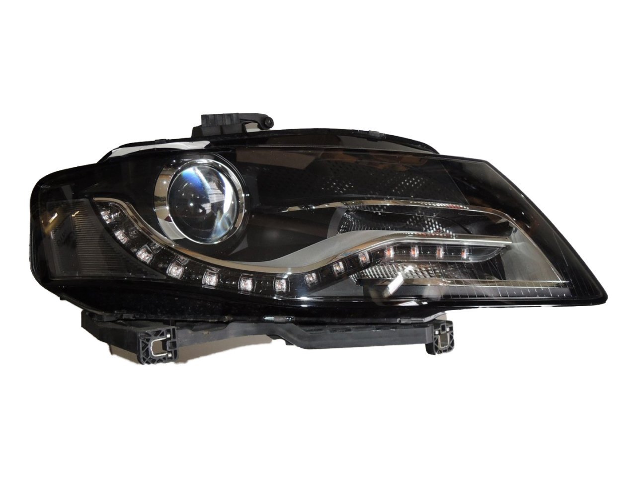 Far Ön Sağ (Xenon-Motorlu-Gündüz Sür.) Audi A4 2008-2011 Arası