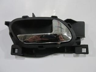 Ön Kapı İç Açma Kolu Sağ Siyah (Elceği Nikelajlı) (Hushan) Peugeot 407 04-11 Arası