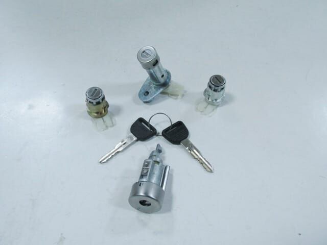 Kontak (3Lü) (Kontak-Kapı-Bagaj) (3Kapı) Honda Cıvıc Hb 90-91 Arası