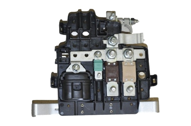 Akü Kutup Başı (+ Sigortalar Üzerinde) Master 3 2011 Sonrası