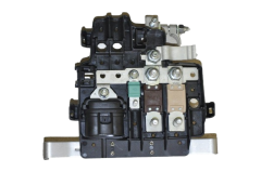Akü Kutup Başı (+ Sigortalar Üzerinde) Master 3 2011 Sonrası
