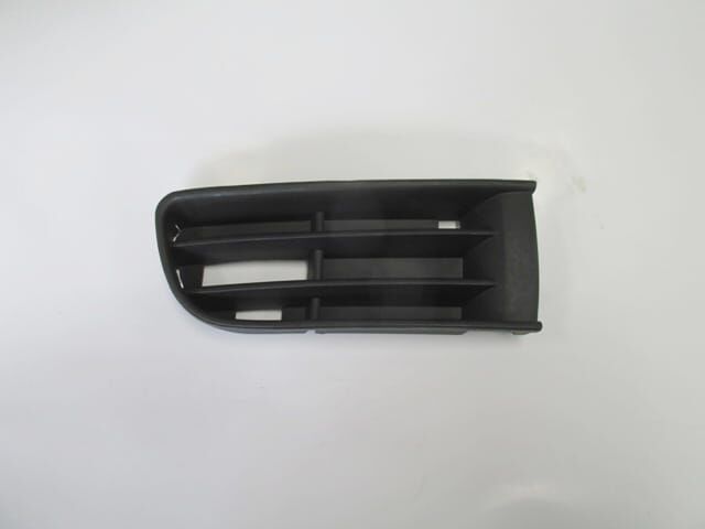 Sis Far Çerçevesi Sağ (Sis Deliksiz) (Çift Farlı Tip) Volkswagen Polo 5 02-05 Arası